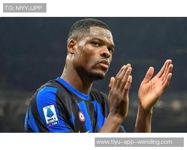 国米冬窗计划通过租借补强右边路应对邓弗里斯伤情恢复缓慢问题 国米冬窗计划通过租借补强右边路应对邓弗里斯伤情恢复缓慢问题