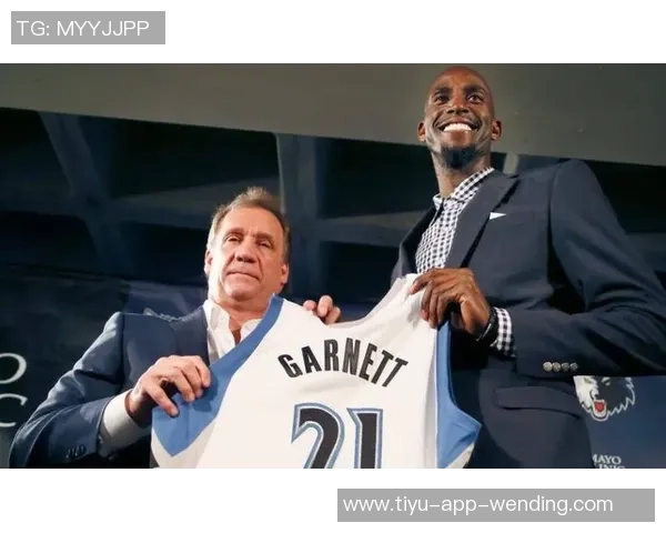 里弗斯盛赞字母哥盖帽詹姆斯仅他与文班能完成此壮举